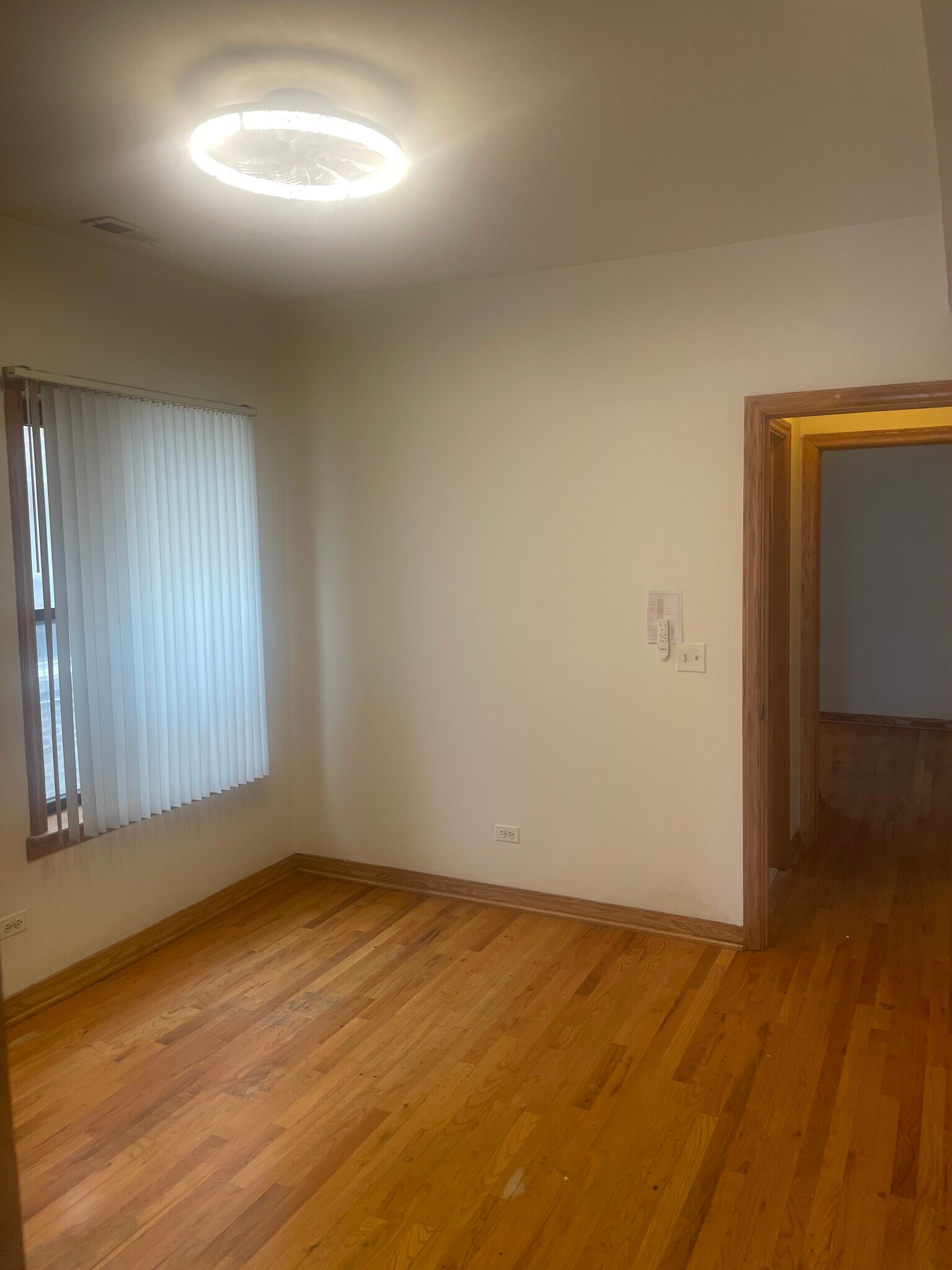 Building Photo - 8742 S Harper Ave