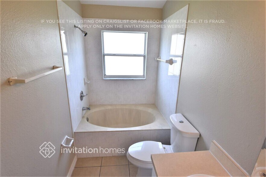 Building Photo - 2900 Cool Breeze Cir