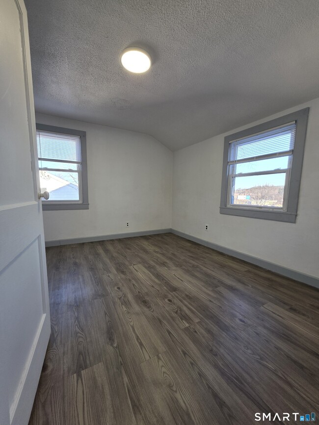 Building Photo - 149-151 Pennsylvania Ave