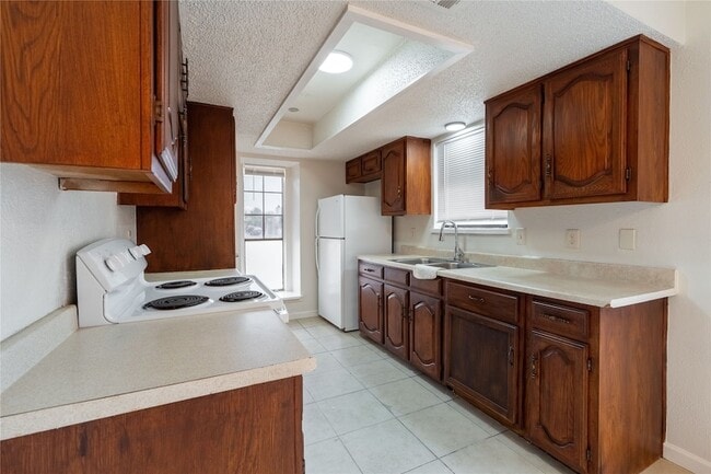 Building Photo - 5417 Knollridge Dr