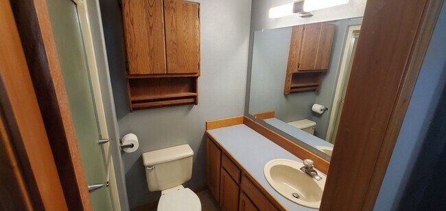 Building Photo - Three Bedroom w/ a Large Bonus Room on a C...