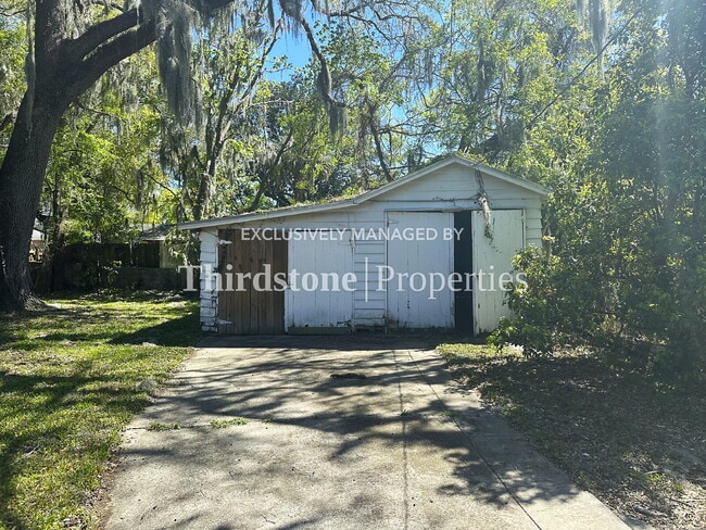 Building Photo - 8121 Hawthorne St