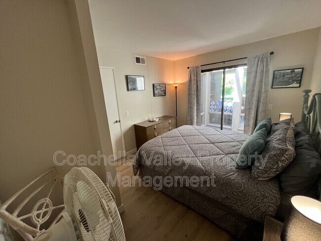 Building Photo - 643 N Vía Acapulco