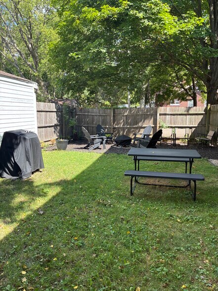 Building Photo - 501 W Columbia Ter