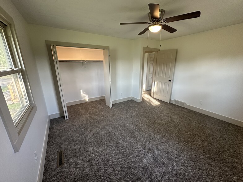 Building Photo - 2511 W Main St