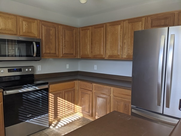 Building Photo - 1711 W Wilson Ave