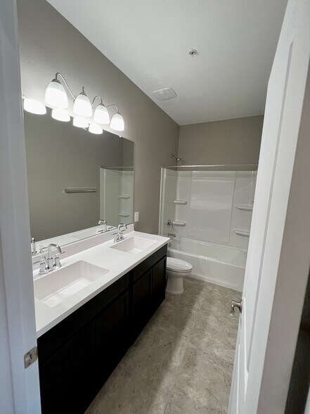 2nd floor hallway bath - 1255 N Arizona Ave