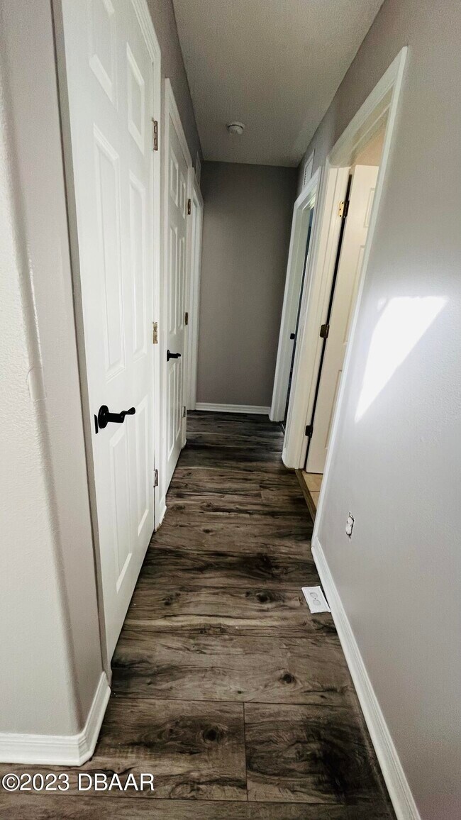 Building Photo - 1577 Megan Bay Cir