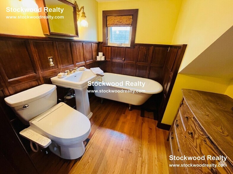 Building Photo - 36 Spring Garden St