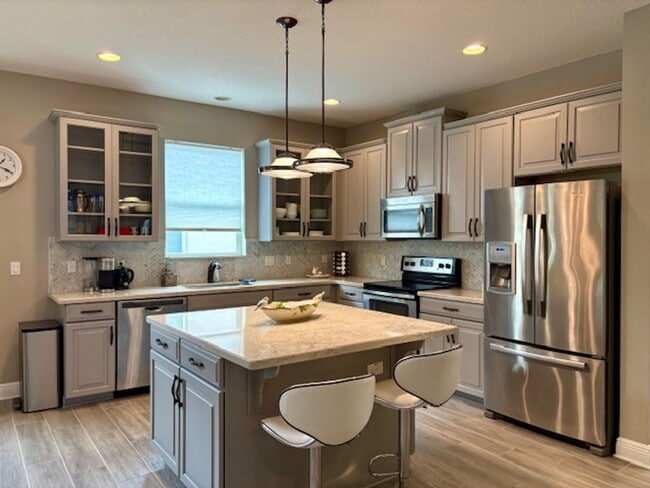 Building Photo - 3306 Sagebrush St