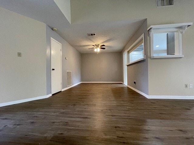 Building Photo - 2726 Mesquite Dr