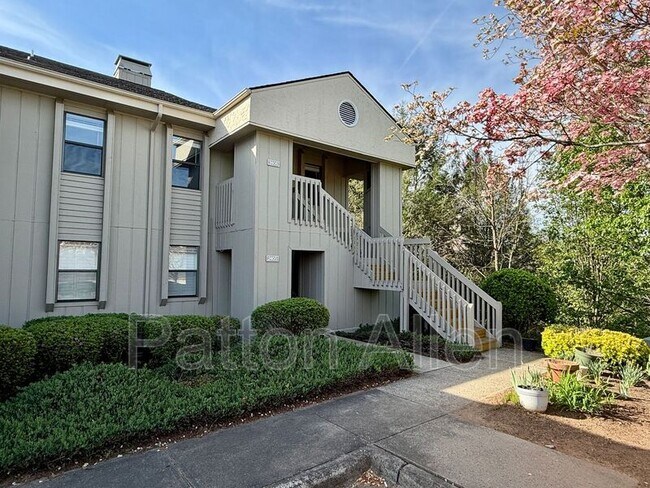 Building Photo - 2406 Abbey Cir