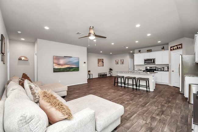 Building Photo - 3610 Crimson Embers Lane