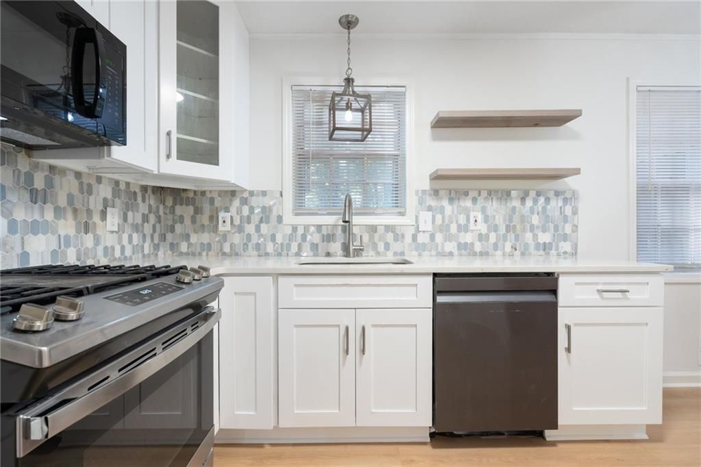 Building Photo - 920 Kings Ct