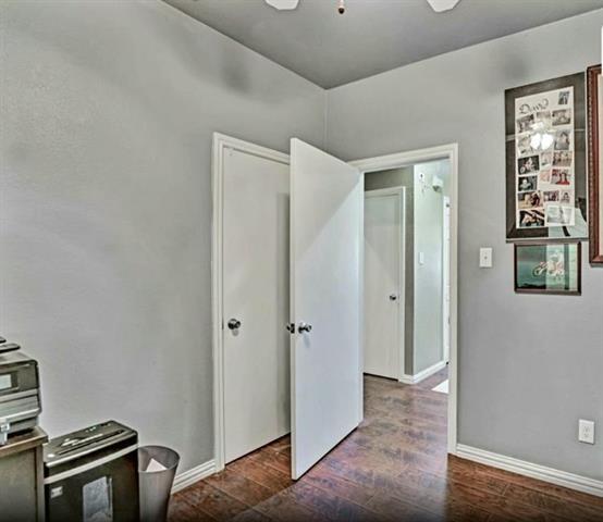 Building Photo - 209 Piccadilly Cir