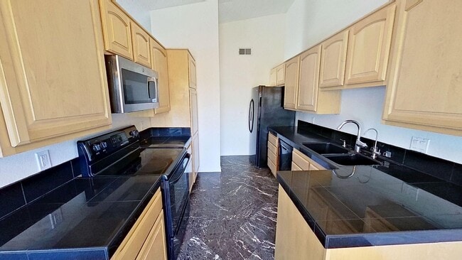 Building Photo - Spacious 3bed/2bath Goleta Condo