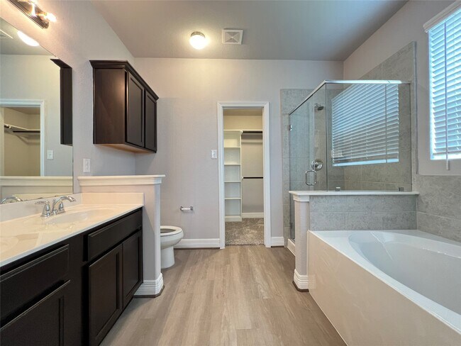 Building Photo - 3214 Aster Mdw Wy