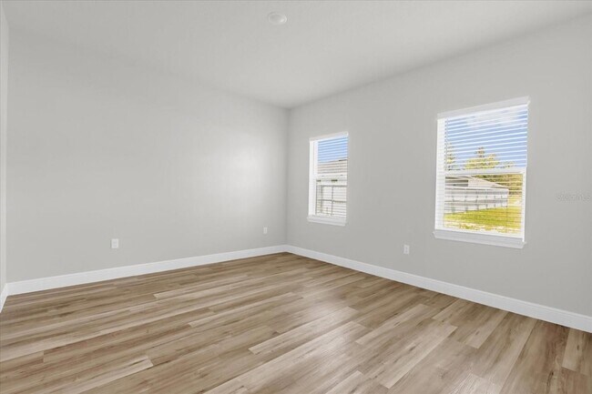 Building Photo - 3935 SW 151st Pl