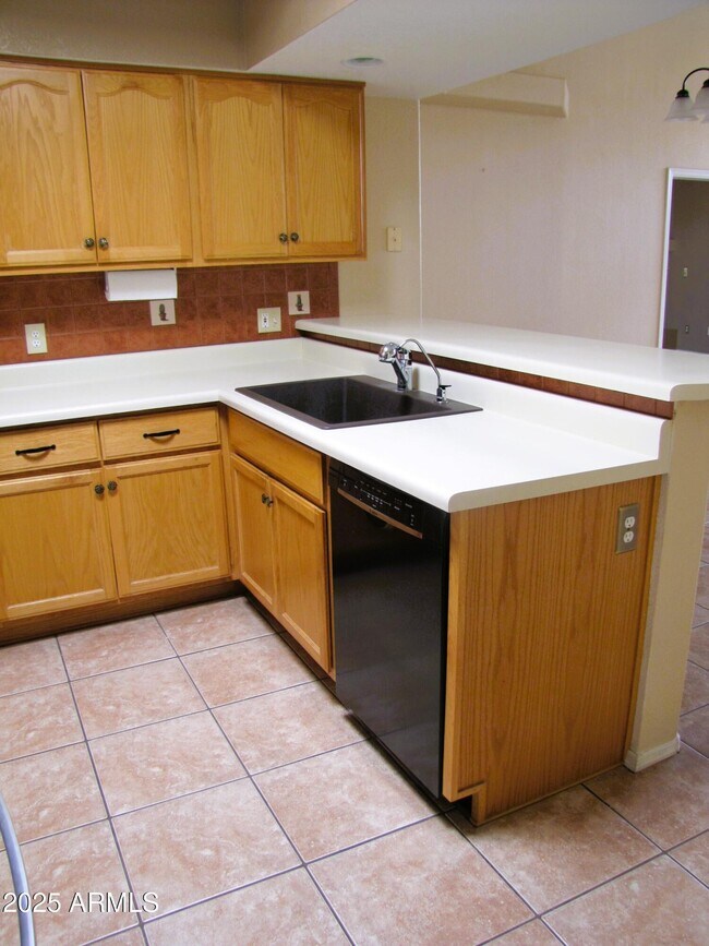 Building Photo - 4651 Desert Springs Trail