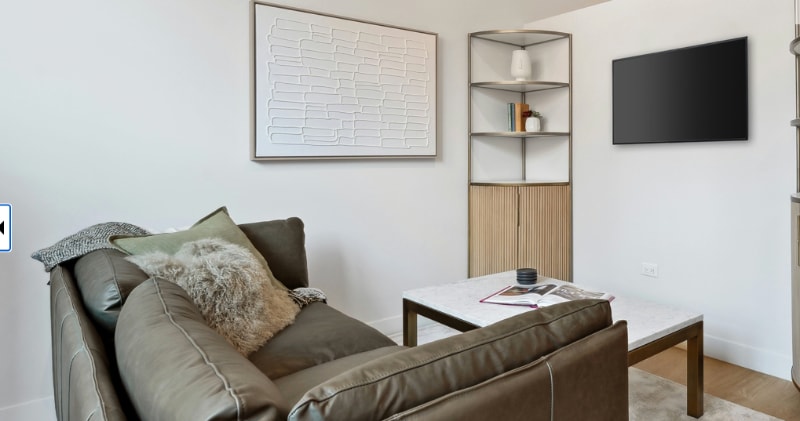 Building Photo - 801 N Wells St