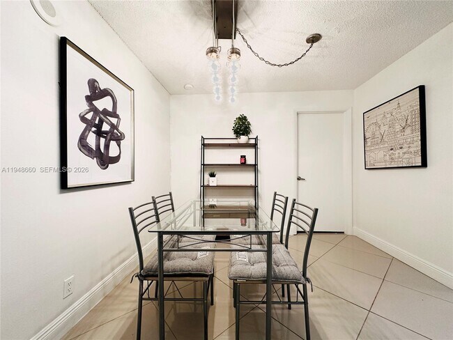 Building Photo - 17011 N Bay Rd