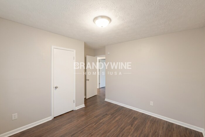 Building Photo - 7272 Indian Hill Trail