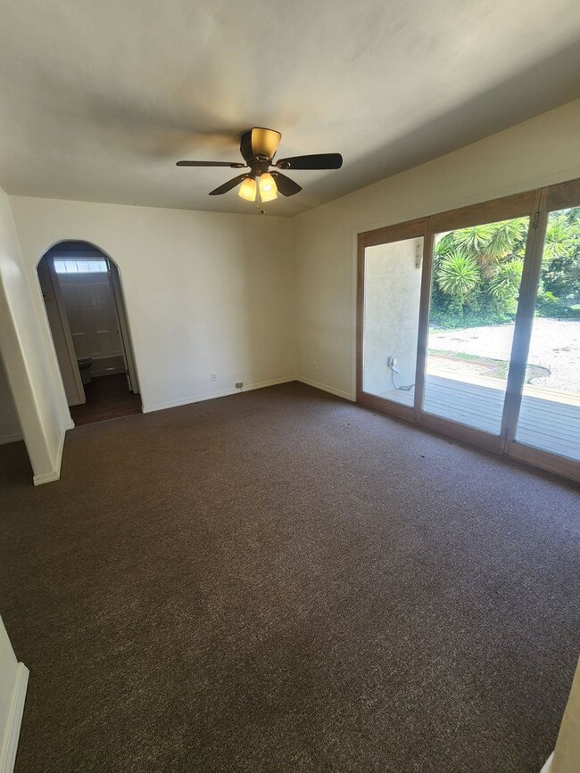 Building Photo - Cozy Cottage in Arroyo Grande