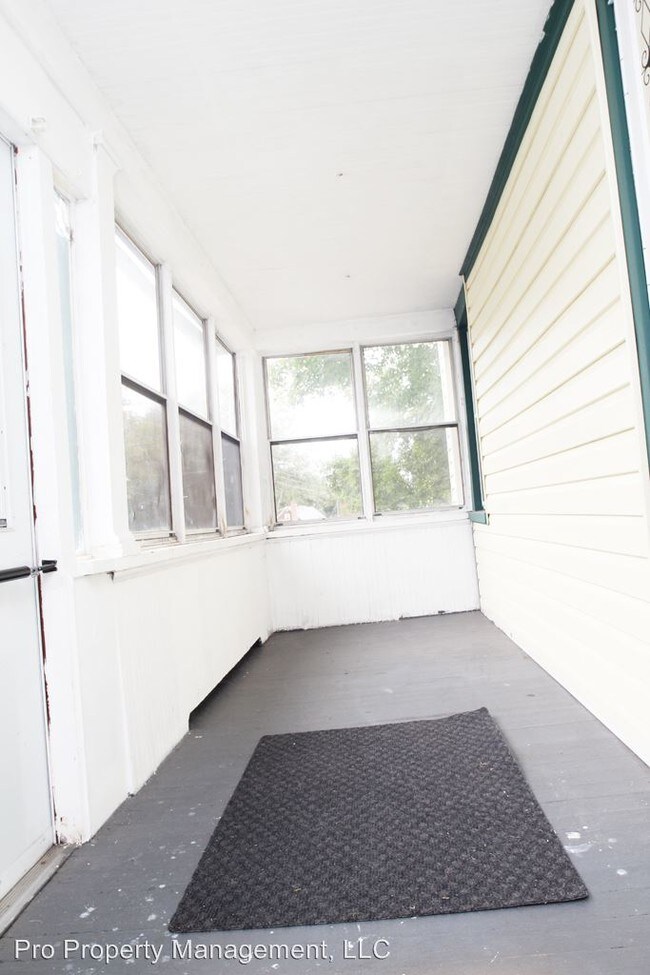 Building Photo - 3 br, 2 bath House - 137 Eastern Street