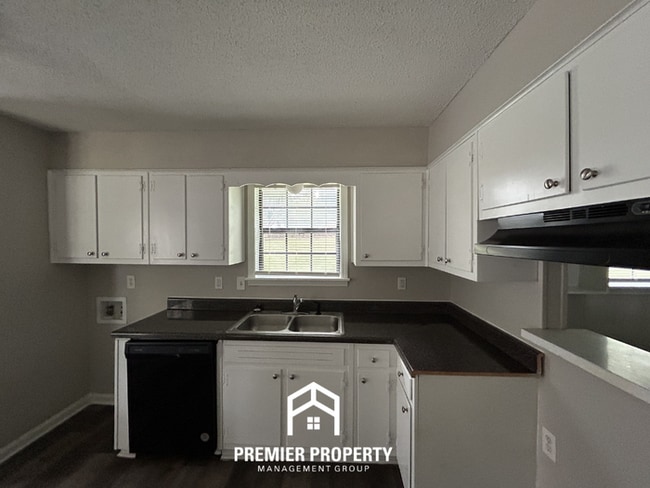 Building Photo - Charming 3BR Southaven Home in Quiet Cul-de-Sac | Hardwood Floors & Fenced Yard