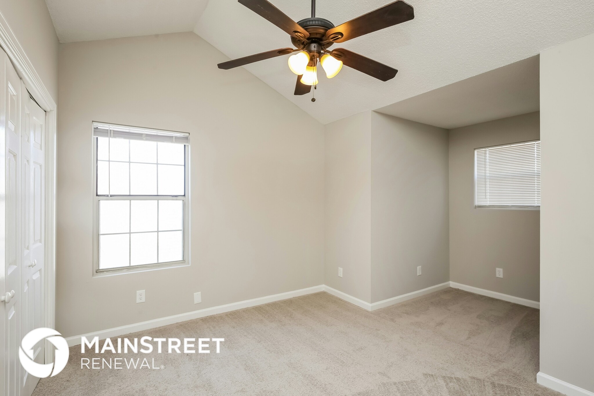 Building Photo - 5927 Brookside Dr SE