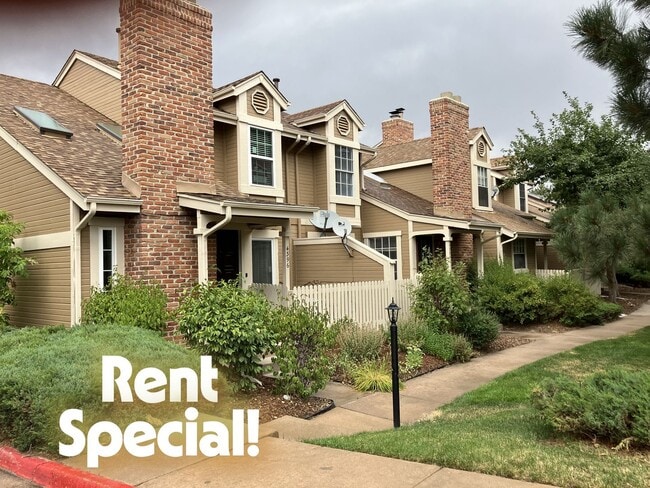 Primary Photo - RENT SPECIAL! 1 month FREE RENT on 15 month lease OR 1/2 month FREE RENT on 12 month lease