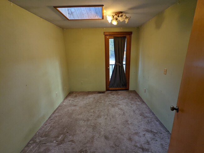 Upstairs Office - 1119 Nevada St