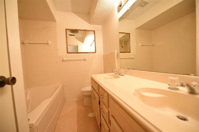 Building Photo - 8945 Flicker Ln