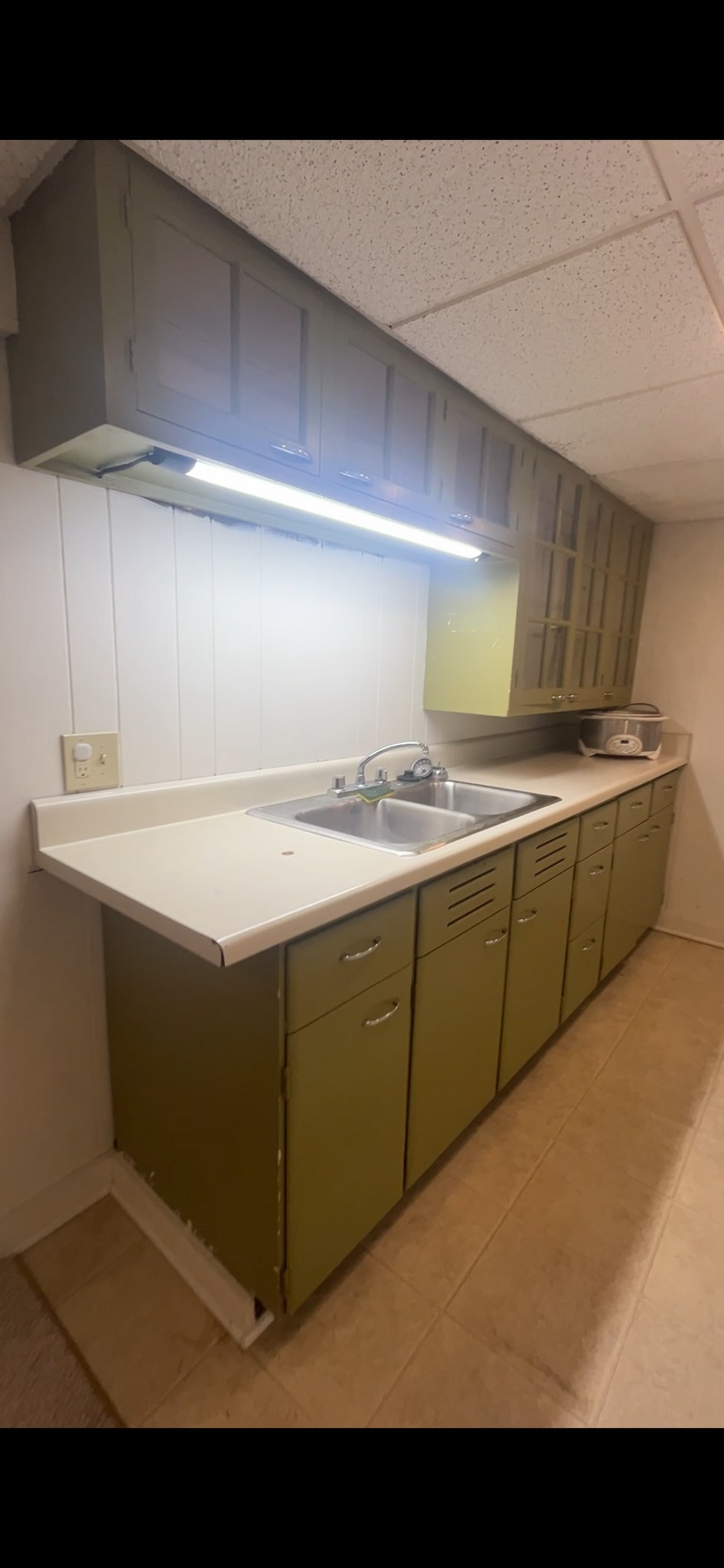 Building Photo - 2502 Kendall Ave