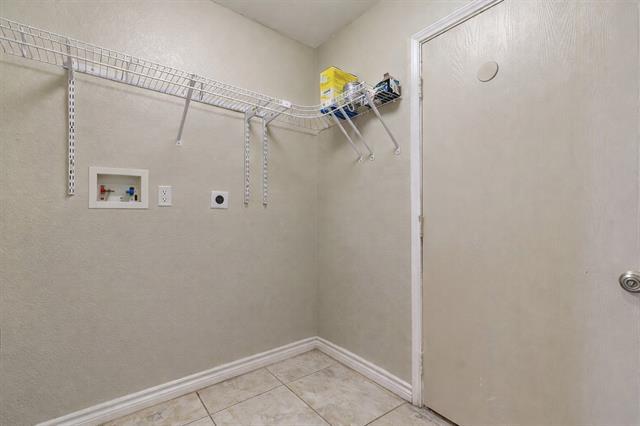 Building Photo - 2301 Tailburton Ct