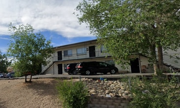 Building Photo - Available NOW!!! 2 Bed / 1 Bath Upstairs Apartment- Plus 1/2 off 2nd months rent!!