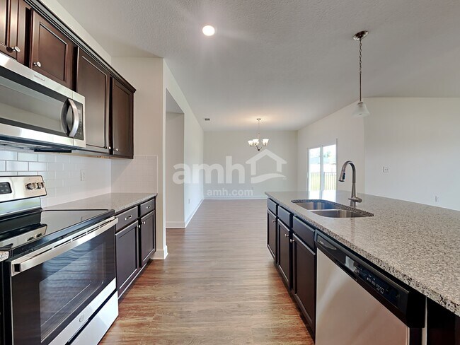 Building Photo - 5810 Hampton Creek Rd