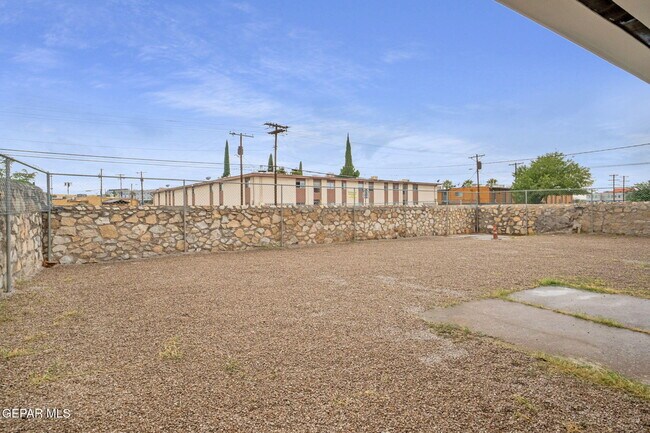 Building Photo - 6302 Wieland Way