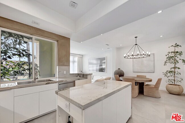 Building Photo - 6442 Lunita Rd