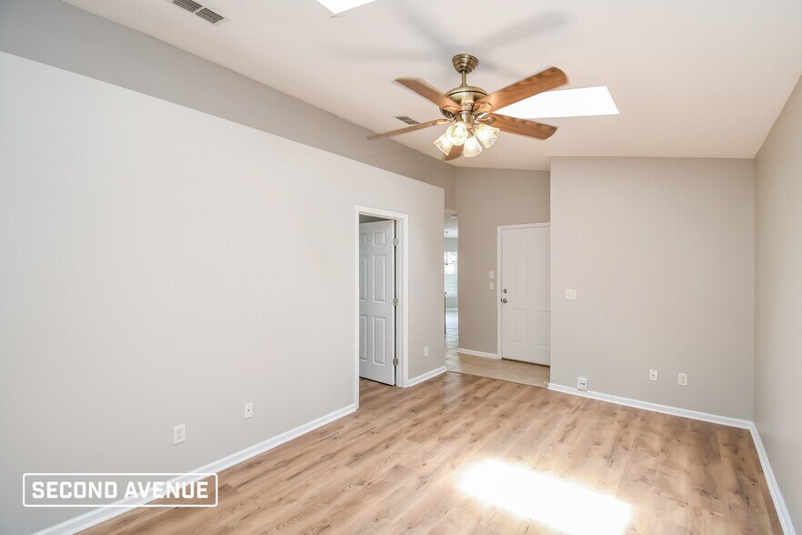 Building Photo - 5647 Ellis Trace Dr