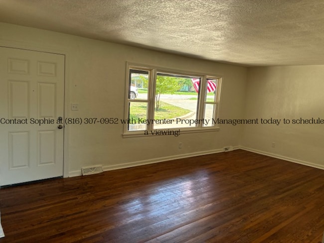 Building Photo - 3 Bed 3 Bath Ready to rent