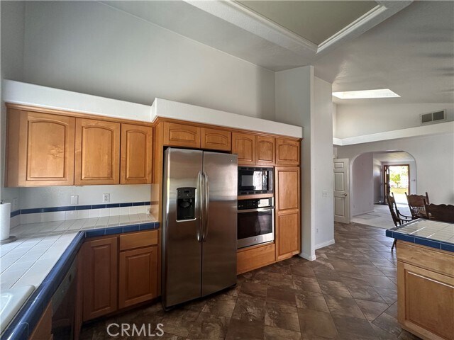 Building Photo - 14132 Roxanne Dr
