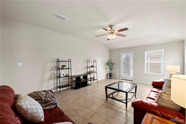 Building Photo - 33 Kika De La Garza St