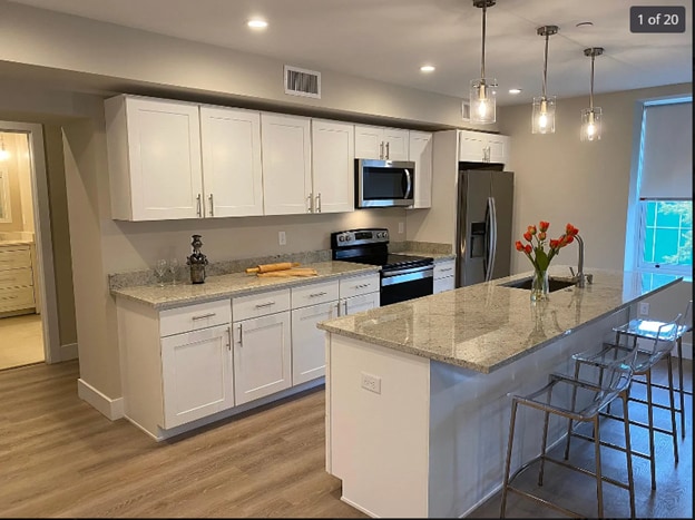 Building Photo - 529 S Bond St