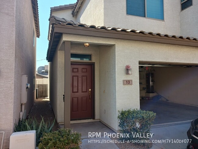 Primary Photo - Charming Phoenix 3 Bed / 2.5 Bath Townhome...