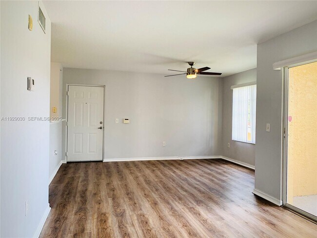 Building Photo - 4131 San Marino Blvd