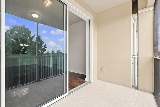 Building Photo - 3326 Robert Trent Jones Dr
