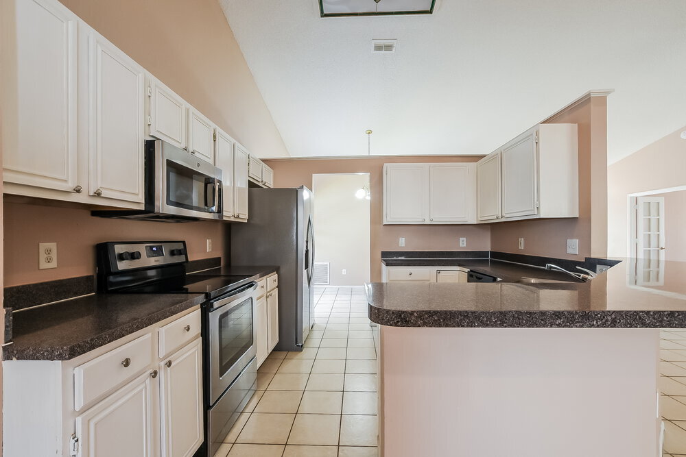 Building Photo - 1501 Woodfield Oaks Dr