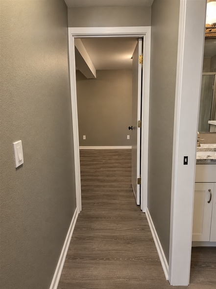 Building Photo - 8825 N Harborview Dr
