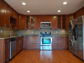 Building Photo - AMAZING 3bed/2bath in Prime Boulder Location! Available July 10th!